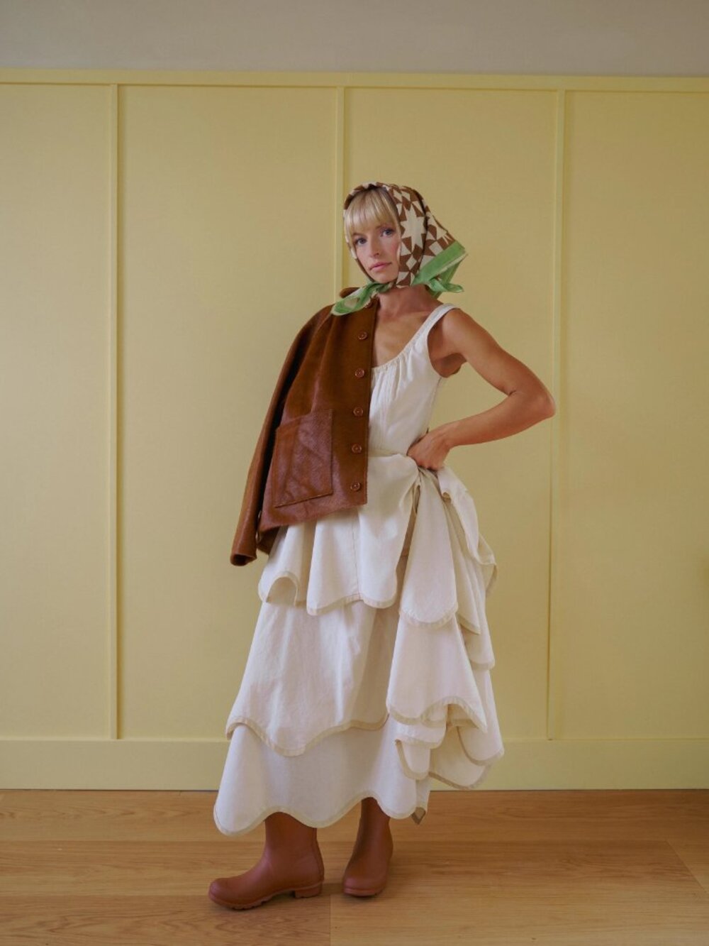 Alli Marye Millie dress in natural - Picture 4 of 8